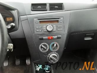 Daihatsu Cuore Cuore (L251/271/276), Hatchback, 2003 1.0 12V DVVT picture 14