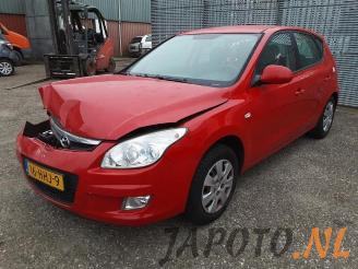 Vrakbiler auto Hyundai I-30 i30 (FD), Hatchback, 2007 / 2011 1.4 CVVT 16V 2008/11