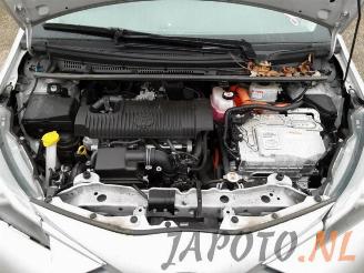 Toyota Yaris Yaris III (P13), Hatchback, 2010 / 2020 1.5 16V Hybrid picture 13