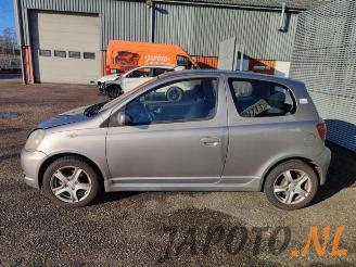 Toyota Yaris Yaris (P1), Hatchback, 1999 / 2005 1.5 T Sport 16V VVT-i picture 2