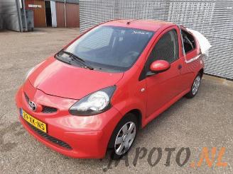 Coche siniestrado Toyota Aygo Aygo (B10), Hatchback, 2005 / 2014 1.0 12V VVT-i 2007/7