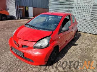 Coche siniestrado Toyota Aygo Aygo (B10), Hatchback, 2005 / 2014 1.0 12V VVT-i 2006/7