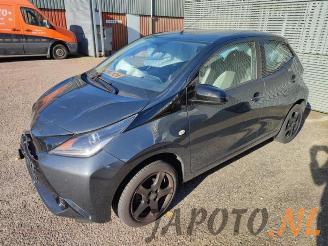 Coche siniestrado Toyota Aygo Aygo (B40), Hatchback, 2014 1.0 12V VVT-i 2015/2