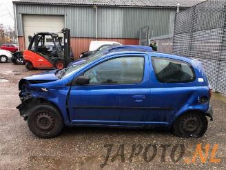 Toyota Yaris Yaris (P1), Hatchback, 1999 / 2005 1.0 16V VVT-i picture 2