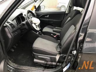 Kia Venga Venga, MPV, 2010 / 2019 1.6 CRDi VGT 16V picture 8