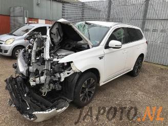 Uttjänta bilar auto Mitsubishi Outlander Outlander (GF/GG), SUV, 2012 / 2022 2.0 16V PHEV 4x4 2018/1