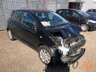 Toyota Yaris Yaris II (P9), Hatchback, 2005 / 2014 1.3 16V VVT-i picture 6