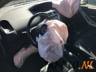 Toyota Yaris Yaris II (P9), Hatchback, 2005 / 2014 1.3 16V VVT-i picture 9