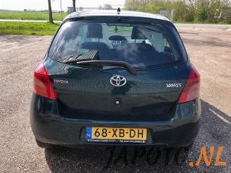 Toyota Yaris Yaris II (P9), Hatchback, 2005 / 2014 1.3 16V VVT-i picture 4
