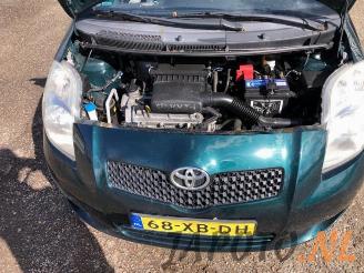 Toyota Yaris Yaris II (P9), Hatchback, 2005 / 2014 1.3 16V VVT-i picture 16