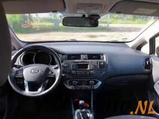 Kia Rio Rio III (UB), Hatchback, 2011 / 2017 1.2 CVVT 16V picture 13