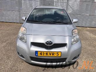 Toyota Yaris Yaris II (P9), Hatchback, 2005 / 2014 1.33 16V Dual VVT-I picture 8