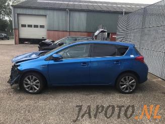 Toyota Auris Auris (E18), Hatchback 5-drs, 2012 / 2019 1.8 16V Hybrid picture 2