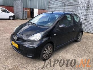 Coche siniestrado Toyota Aygo Aygo (B10), Hatchback, 2005 / 2014 1.0 12V VVT-i 2010/3
