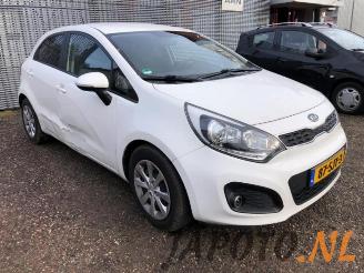 Kia Rio Rio III (UB), Hatchback, 2011 / 2017 1.2 CVVT 16V picture 3