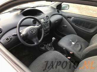 Toyota Yaris Yaris (P1), Hatchback, 1999 / 2005 1.0 16V VVT-i picture 9