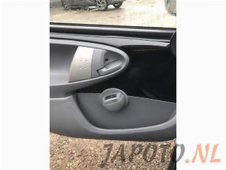 Toyota Aygo Aygo (B10), Hatchback, 2005 / 2014 1.0 12V VVT-i picture 12