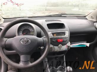 Toyota Aygo Aygo (B10), Hatchback, 2005 / 2014 1.0 12V VVT-i picture 11