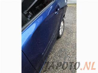 Toyota Avensis-verso Avensis Verso (M20), MPV, 2001 / 2005 2.0 16V VVT-i D-4 picture 12