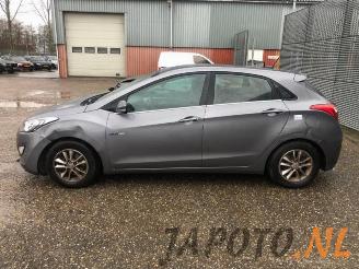 Hyundai I-30 i30 (GDHB5), Hatchback, 2011 1.6 CRDi 16V VGT picture 2
