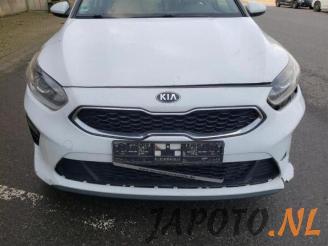 Kia Cee d Ceed Sportswagon (CDF), Combi 5-drs, 2018 1.4 T-GDI 16V picture 14