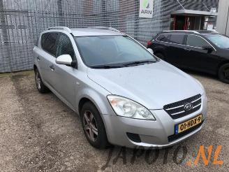 Kia Cee d Cee'd Sporty Wagon (EDF), Combi, 2007 / 2012 1.4 16V picture 2