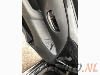 Toyota Aygo Aygo (B40), Hatchback, 2014 1.0 12V VVT-i picture 12