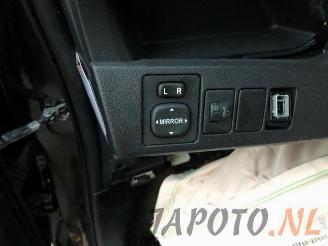 Toyota Verso S Verso S, MPV, 2010 / 2016 1.33 16V Dual VVT-I picture 12