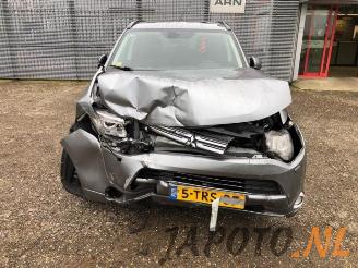 Mitsubishi Outlander Outlander (GF/GG), SUV, 2012 / 2022 2.0 16V PHEV 4x4 picture 8