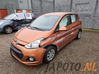 Vrakbiler auto Hyundai I-10 i10 (B5), Hatchback, 2013 / 2019 1.0 12V 2014/1