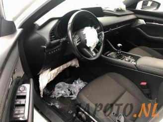 Mazda 3 3 Sport (BP), Hatchback, 2018 2.0 SkyActiv-X M Hybrid 16V picture 13