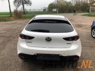 Mazda 3 3 Sport (BP), Hatchback, 2018 2.0 SkyActiv-X M Hybrid 16V picture 4