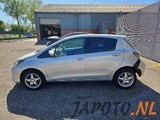 Toyota Yaris Yaris III (P13), Hatchback, 2010 / 2020 1.5 16V Hybrid picture 2