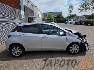 Toyota Yaris Yaris III (P13), Hatchback, 2010 / 2020 1.5 16V Hybrid picture 6