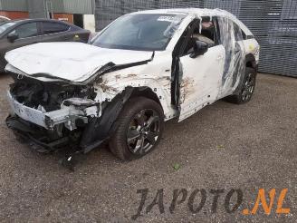 Vrakbiler auto Mazda MX-30 MX-30, SUV, 2020 e-SkyActiv 145 2023/8