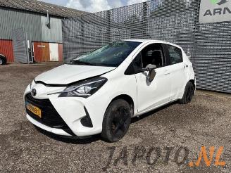 Vrakbiler auto Toyota Yaris Yaris III (P13), Hatchback, 2010 / 2020 1.0 12V VVT-i 2018/6