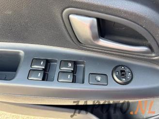 Kia Rio Rio III (UB), Hatchback, 2011 / 2017 1.2 CVVT 16V picture 16