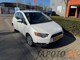 Mitsubishi Colt Colt (Z2/Z3), Hatchback, 2004 / 2012 1.3 16V picture 3