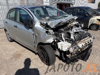Toyota Yaris Yaris II (P9), Hatchback, 2005 / 2014 1.3 16V VVT-i picture 10