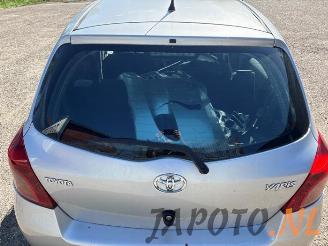 Toyota Yaris Yaris II (P9), Hatchback, 2005 / 2014 1.3 16V VVT-i picture 15