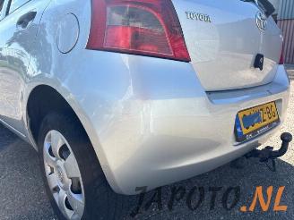 Toyota Yaris Yaris II (P9), Hatchback, 2005 / 2014 1.3 16V VVT-i picture 17