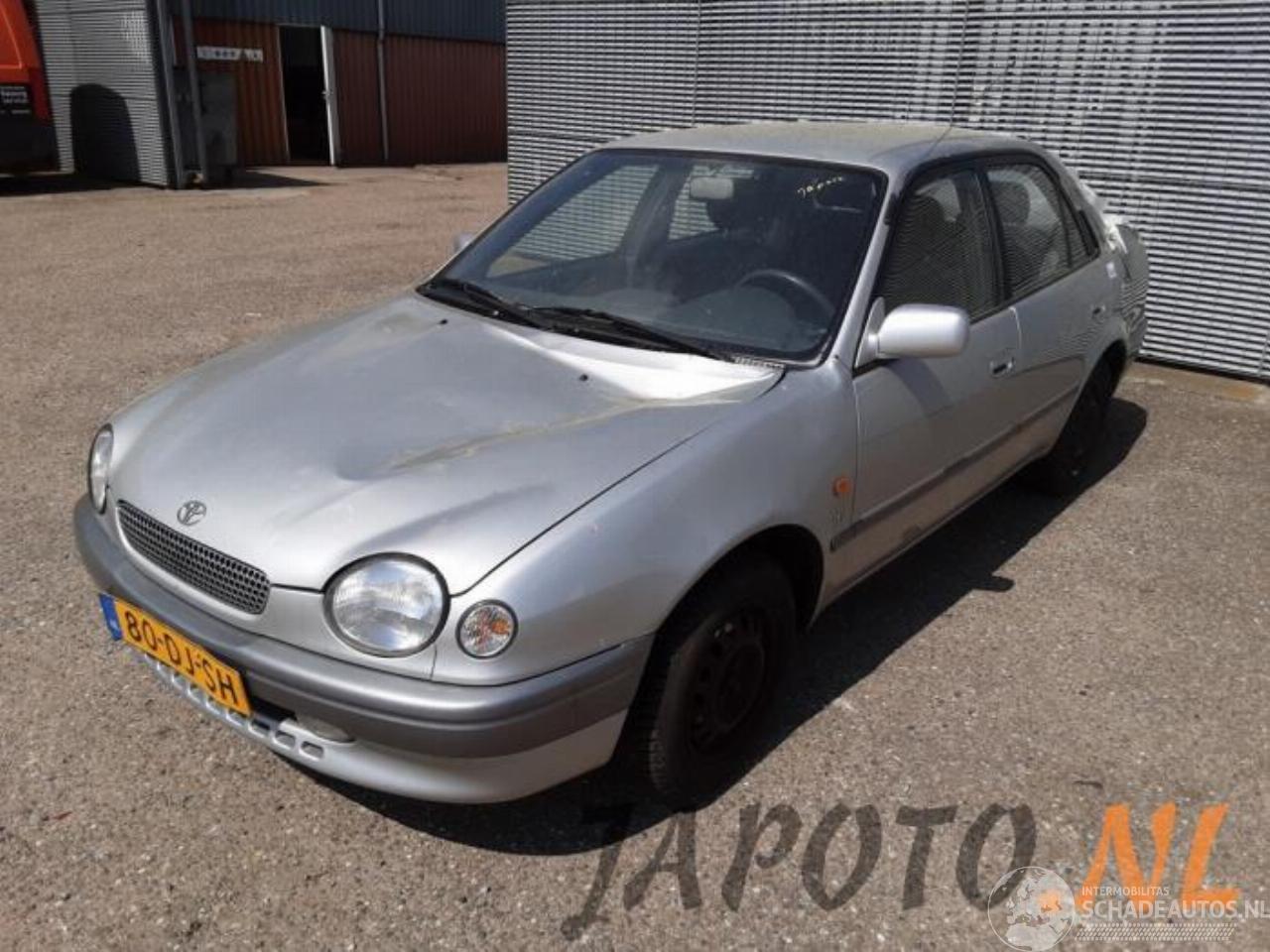 Toyota Corolla Corolla (E11), Sedan, 1997 / 2001 1.6 16V