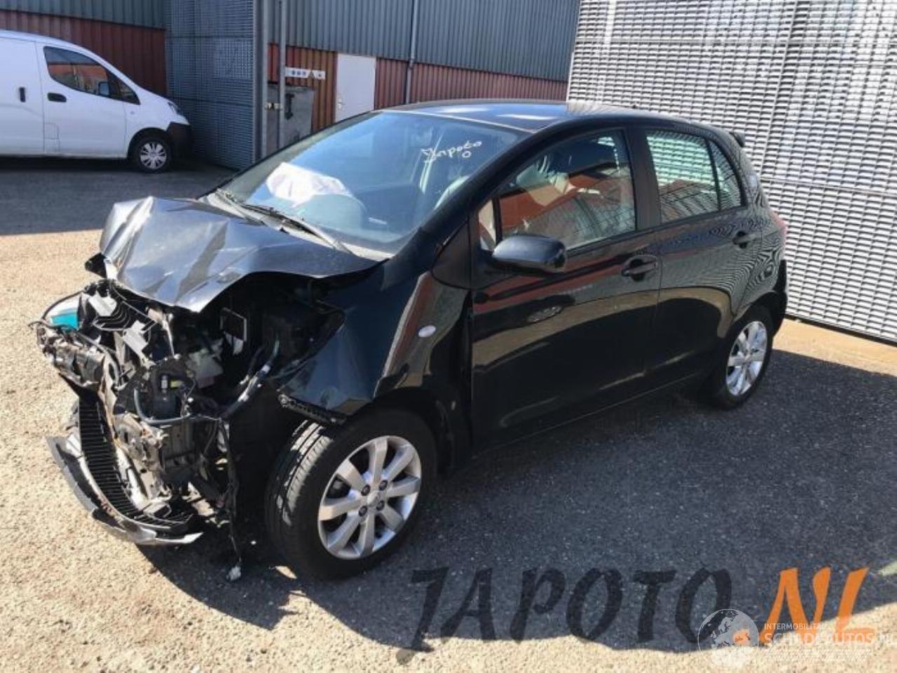 Toyota Yaris Yaris II (P9), Hatchback, 2005 / 2014 1.3 16V VVT-i