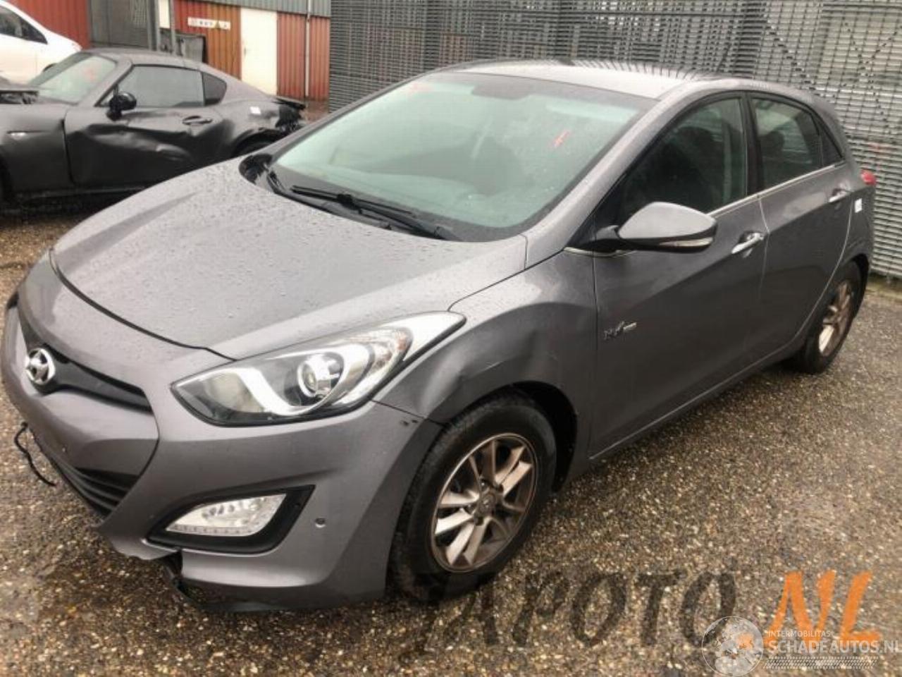 Hyundai I-30 i30 (GDHB5), Hatchback, 2011 1.6 CRDi 16V VGT
