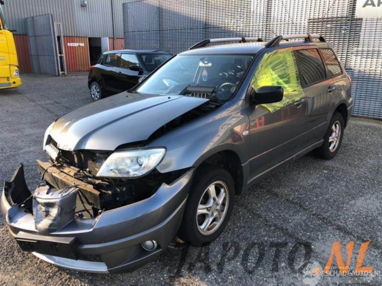 Mitsubishi Outlander Outlander (CU), SUV, 2001 / 2007 2.0 16V 4x2