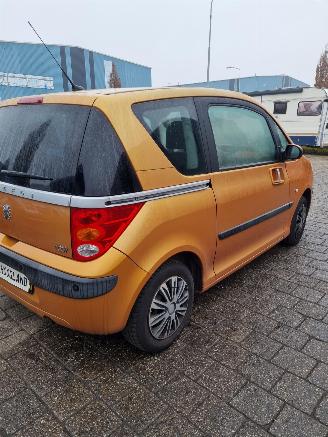 Peugeot 1007 (KM) Hatchback 3-drs 1.4 (TU3JP(KFV)) [54kW] picture 3