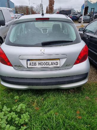 Peugeot 207 (WA/WC/WM) Hatchback 1.4 16V (ET3J4(KFU)) [65kW] picture 4