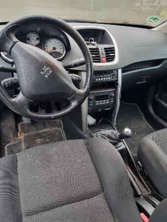 Peugeot 207 (WA/WC/WM) Hatchback 1.4 16V (ET3J4(KFU)) [65kW] picture 5