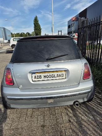 Mini One Cooper (R50) Hatchback 1.6 16V Cooper (W10-B16A) [85kW] 5-BAK picture 4