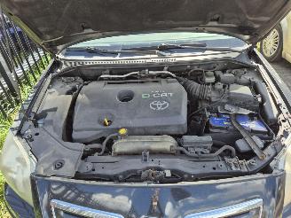 Toyota Avensis Wagon (T25/B1E) Combi 2.2 D-4D 16V D-CAT (2AD-FHV) [130kW] 6-BAK picture 9